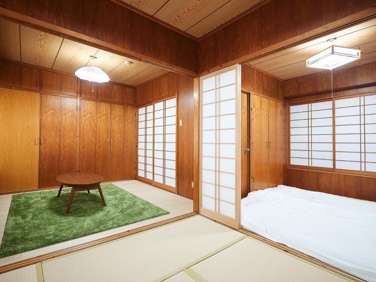 Guest House II Rokumarukan Naha Exterior foto